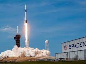 SpaceX cung cấp dịch vụ Internet vệ tinh trên máy bay